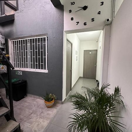 Апартаменты Aparta Estudio Amoblado 4 Medellin, San Joaquin Экстерьер фото